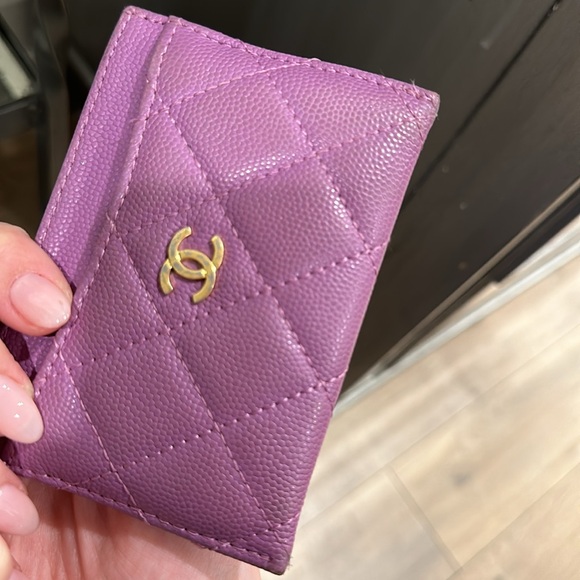 Chanel Caviar Card Holder - Picture 8 of 8